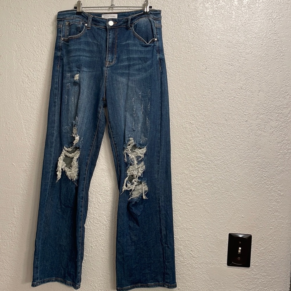 Risen Jeans